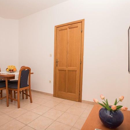 Villa Ivka Tučepi Eksteriør billede