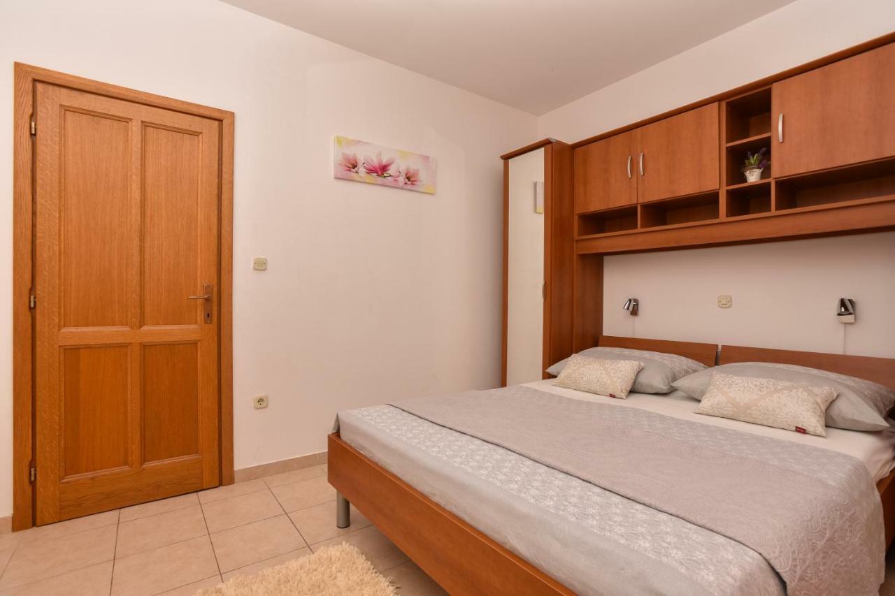 Villa Ivka Tučepi Eksteriør billede