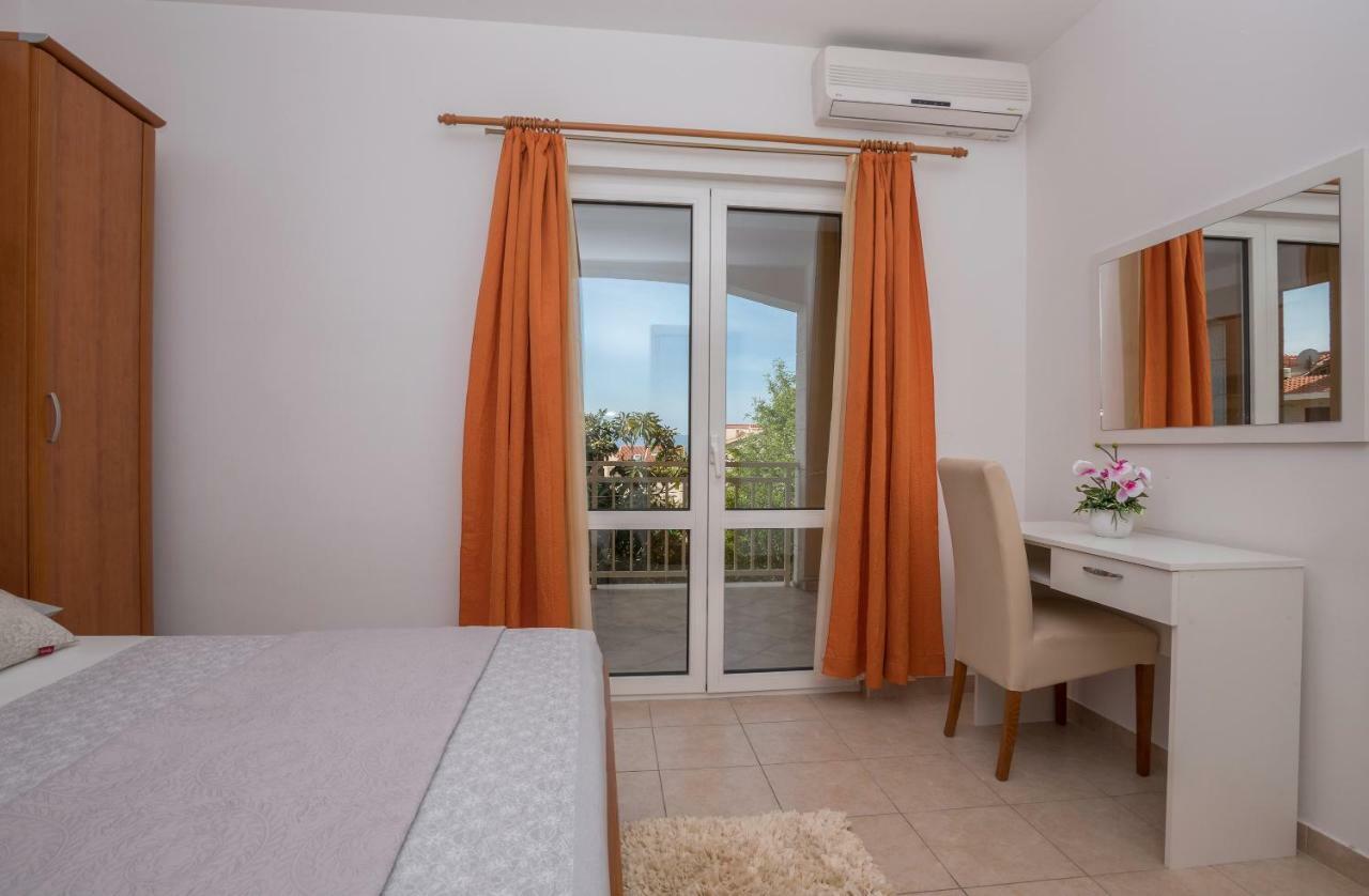 Villa Ivka Tučepi Eksteriør billede