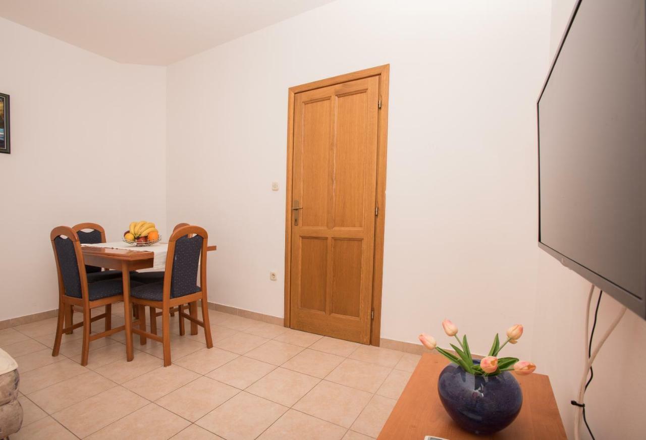 Villa Ivka Tučepi Eksteriør billede